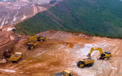 Potężny Duet: Ciężarówka i Koparka SANY do Wielkich Robót Ziemnych